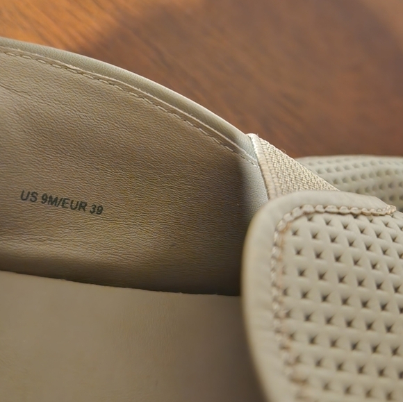 Vince‎ Blair Perforated Leather Slip-On Sneakers – Size 9 - Picture 7 of 12